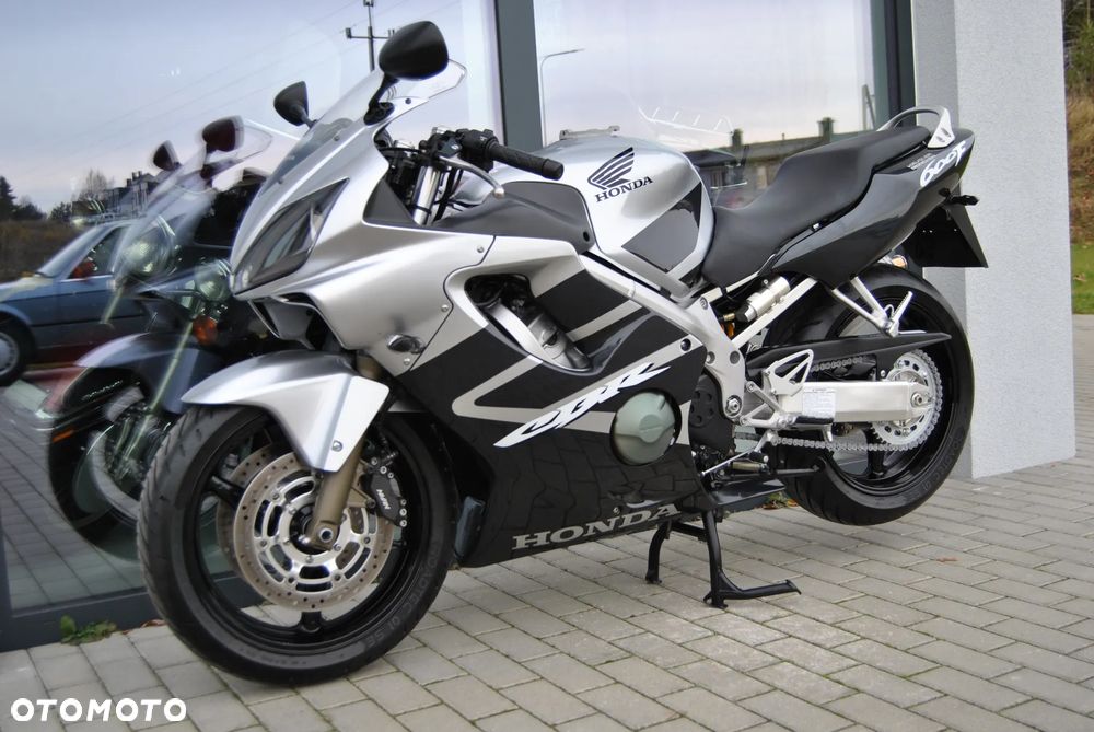 Honda CBR - 4