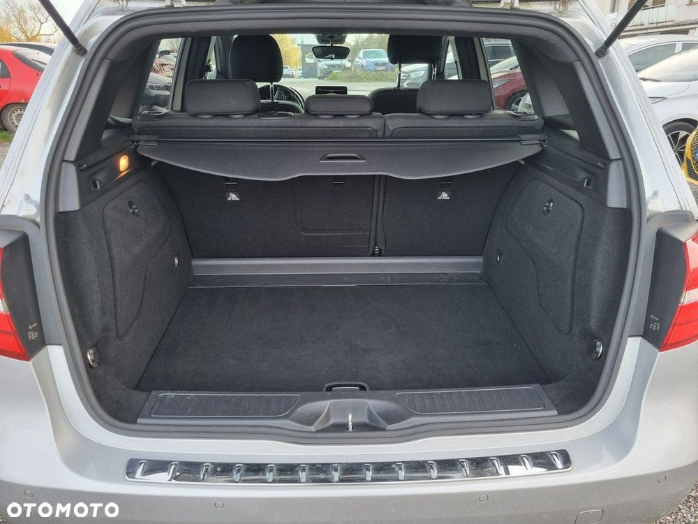 Mercedes-Benz Klasa B (Electric Drive) 250 e - 15