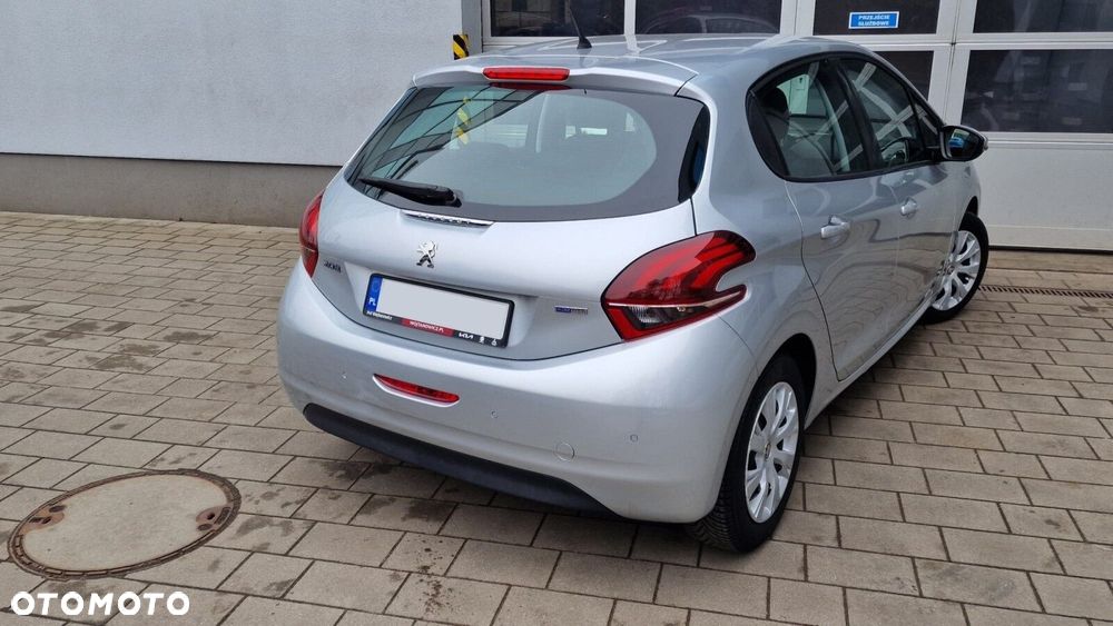 Peugeot 208 1.2 PureTech Active - 4