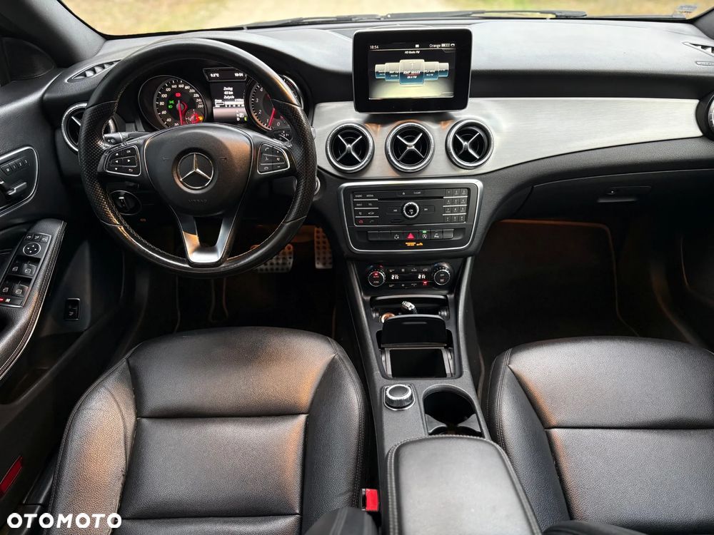 Mercedes-Benz CLA 250 7G-DCT Sport - 7