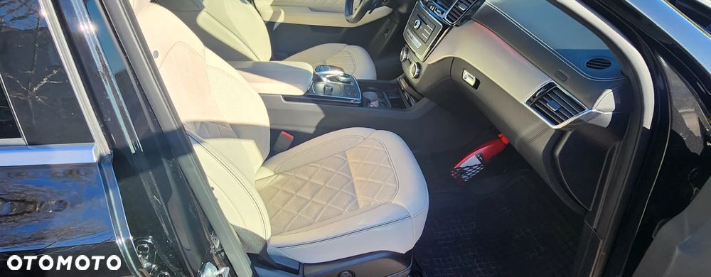 Mercedes-Benz GLE - 18