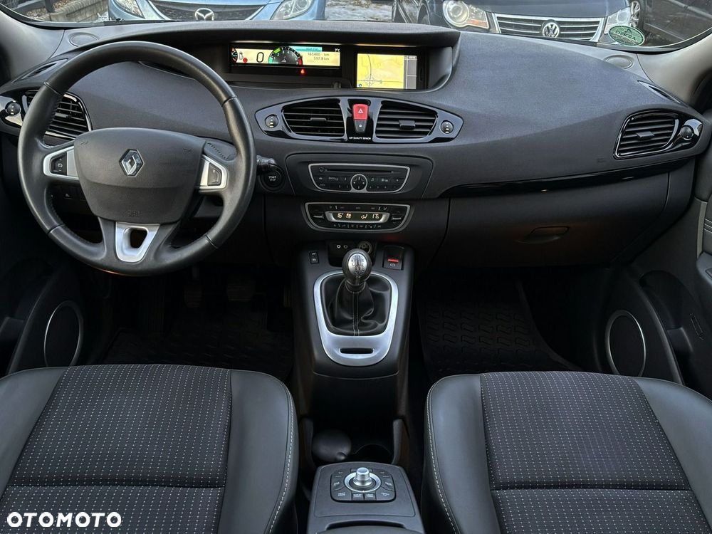Renault Grand Scenic - 29