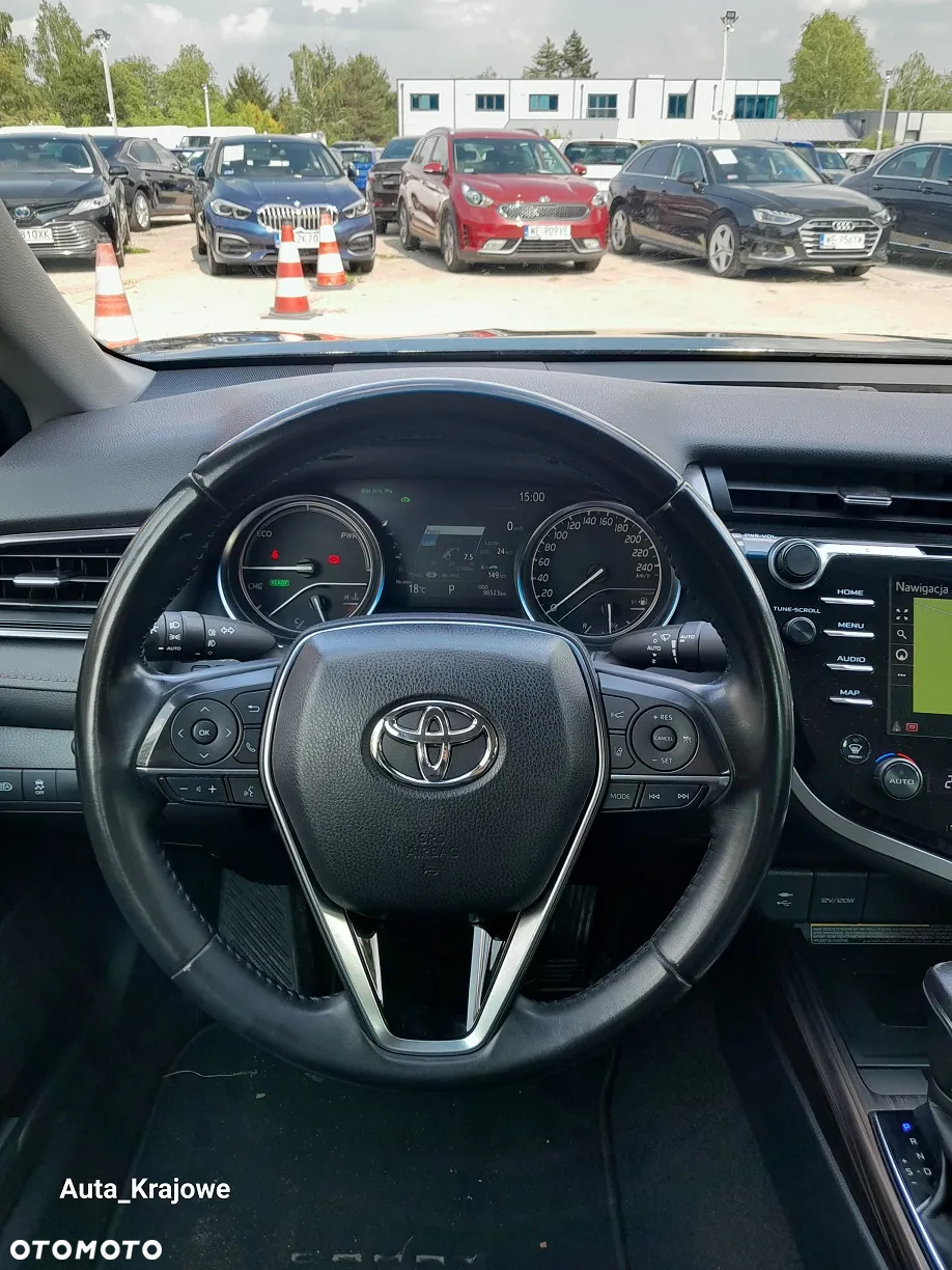 Toyota Camry 2.5 Hybrid Executive CVT - 11