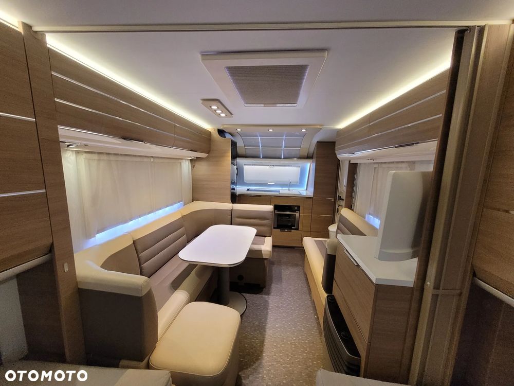 Adria Adora 613HT, mover, przedsionek - 3