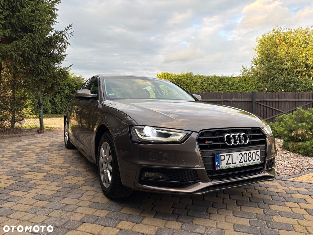 Audi A4 Limousine 2.0 TDI DPF multitronic S line Sportpaket - 4