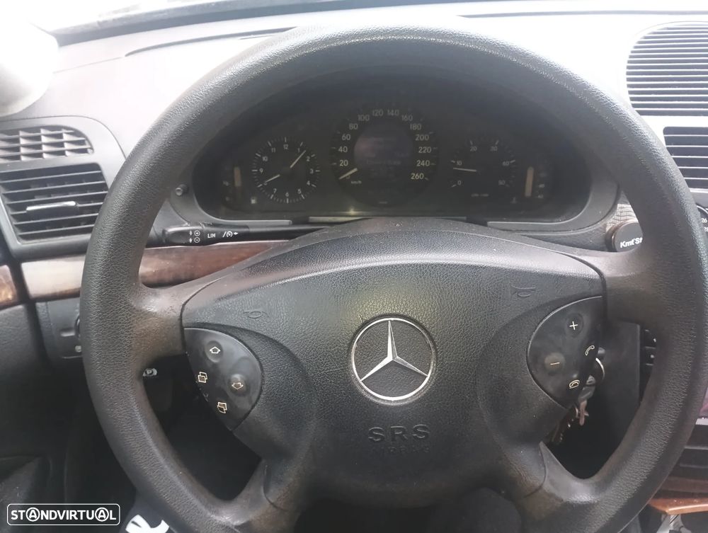 Mercedes-Benz E 220 CDI Avantgarde - 1