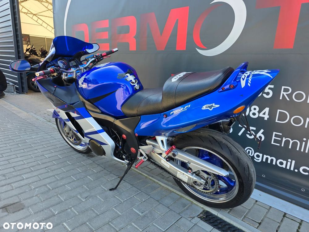 Honda CBR - 6