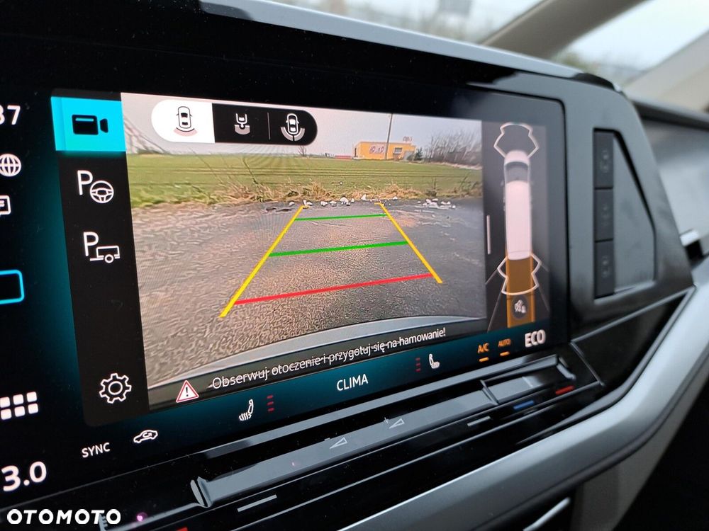 Volkswagen Multivan - 17