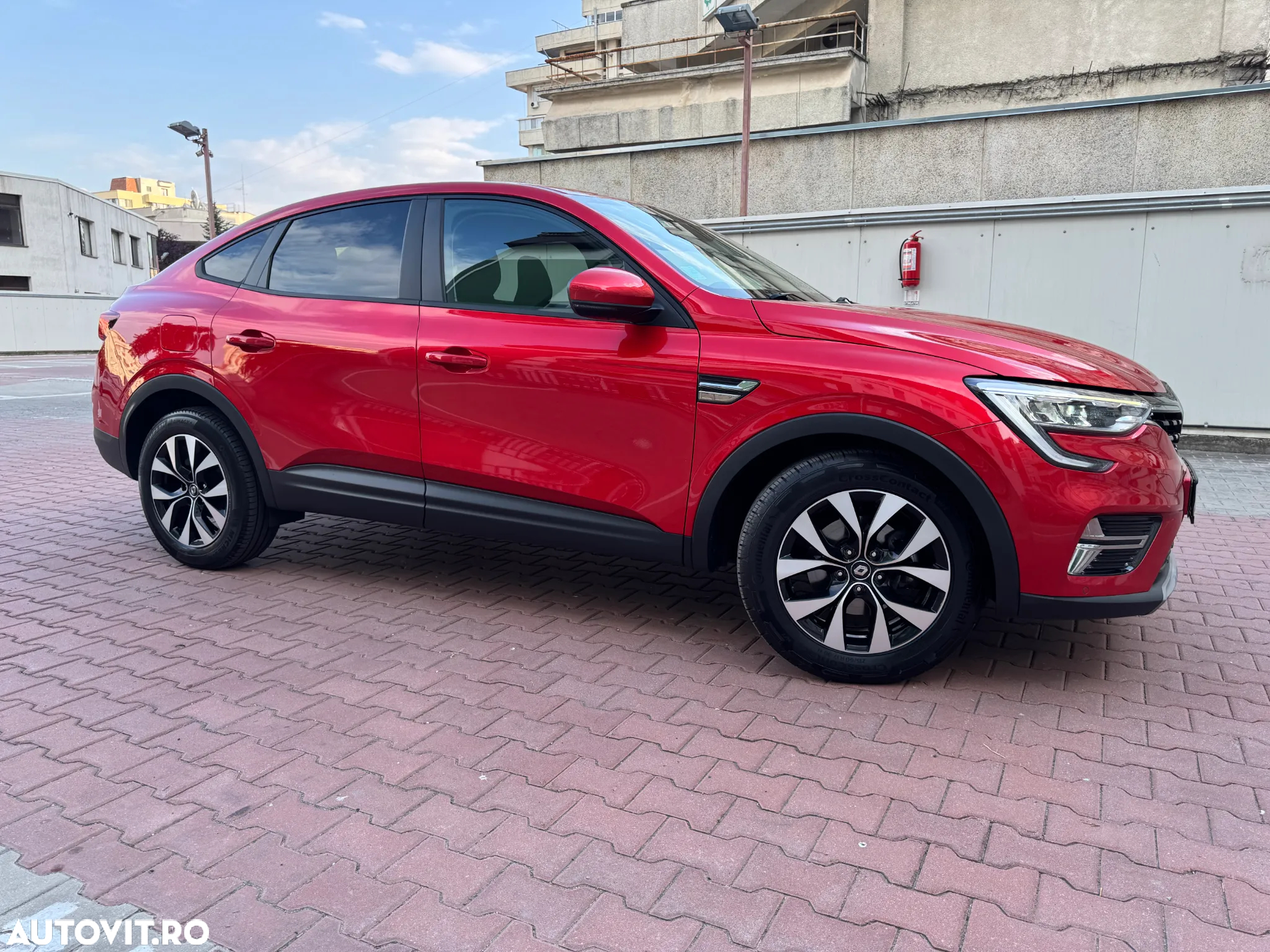 Renault Arkana E-TECH Hybrid 145 Techno - 6