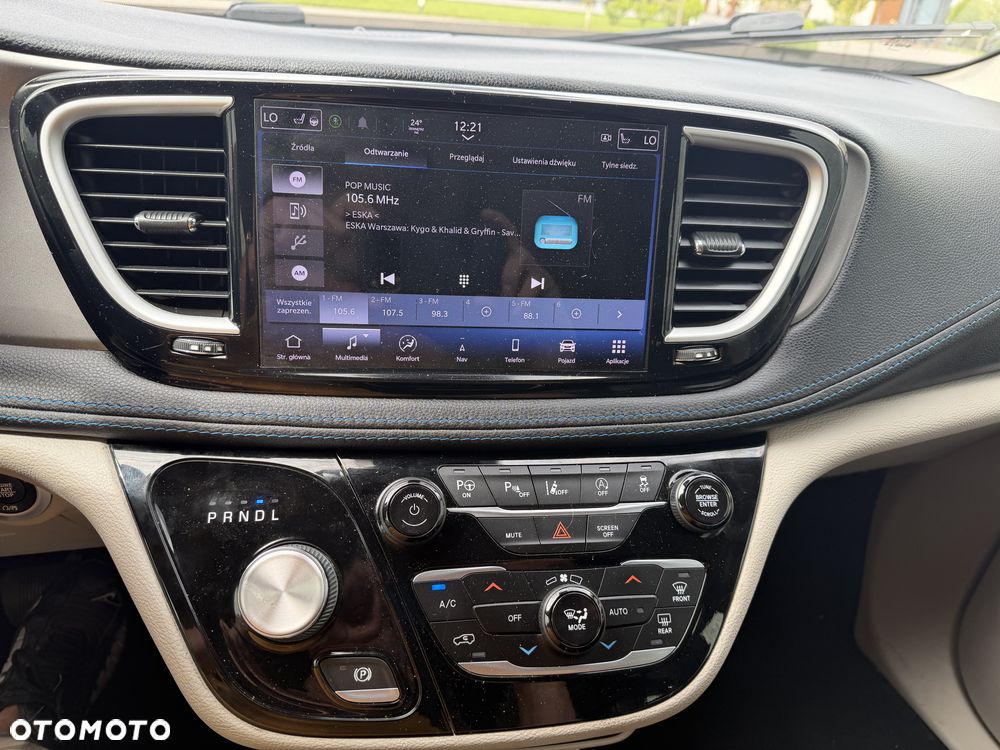 Chrysler Pacifica - 7