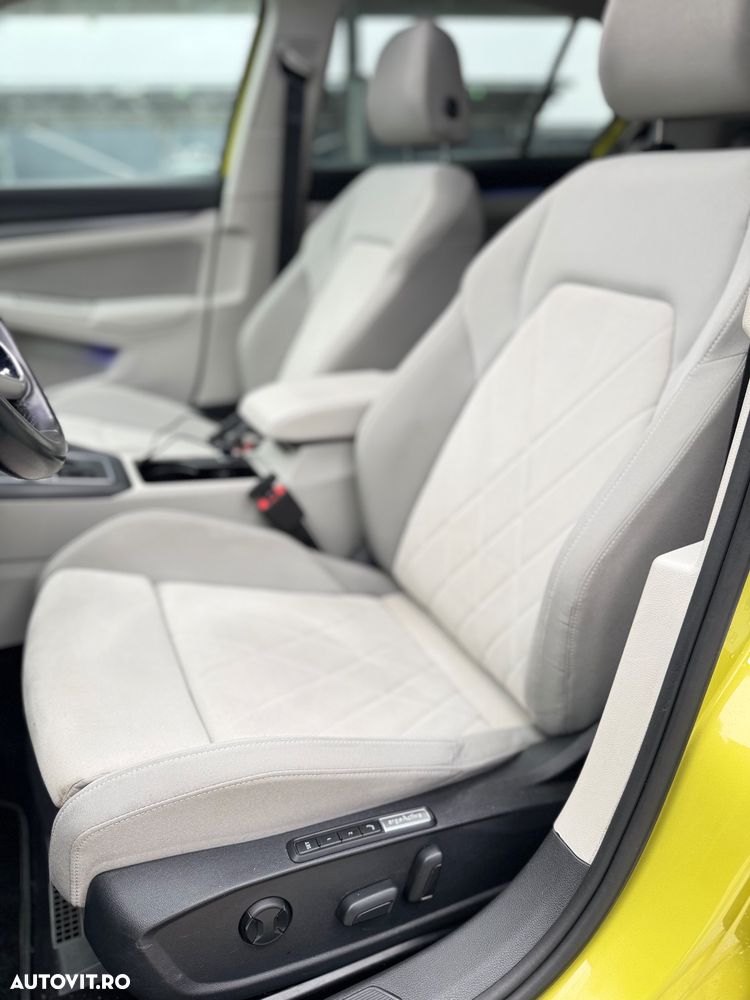 Volkswagen Golf 1.5 eTSI ACT DSG MHEV Style - 8