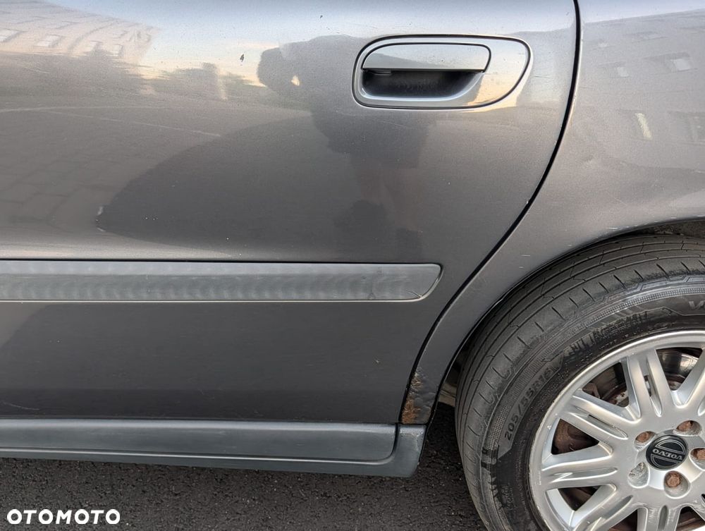 Volvo V70 2.4D5 Momentum - 7