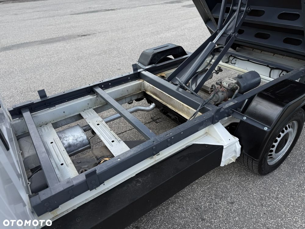 Volkswagen Trasnporter - 10