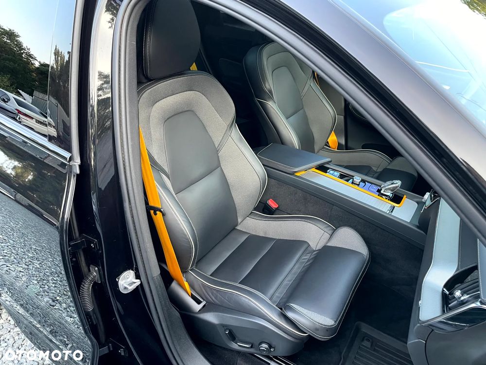 Volvo XC 60 T8 AWD Polestar Engineered - 27