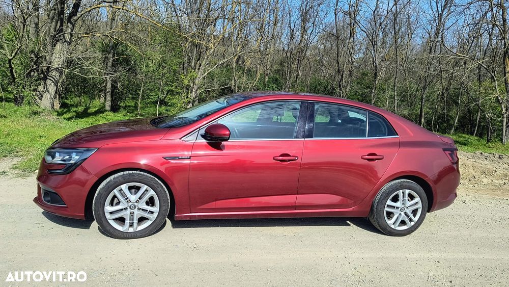 Renault Megane TCe GPF Zen - 6
