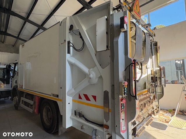 Renault D Wide Śmieciarka Euro 6 - 4