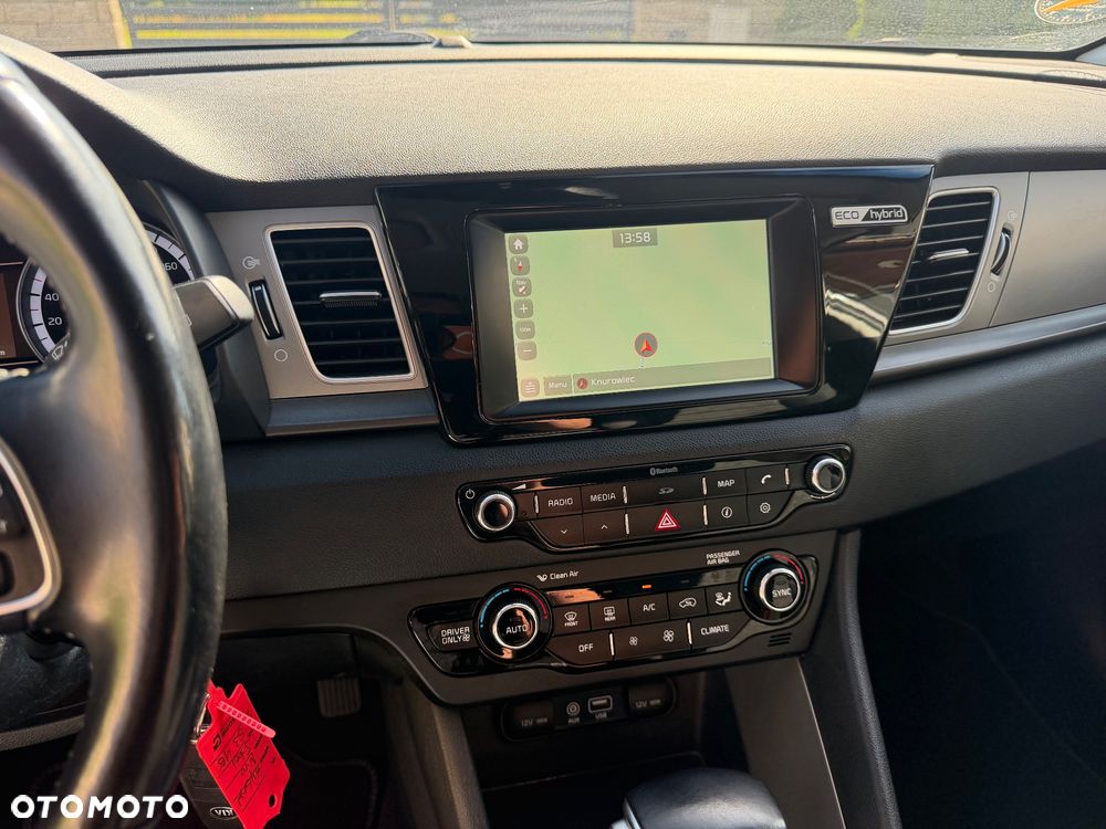 Kia Niro 1.6 GDI Hybrid M - 22