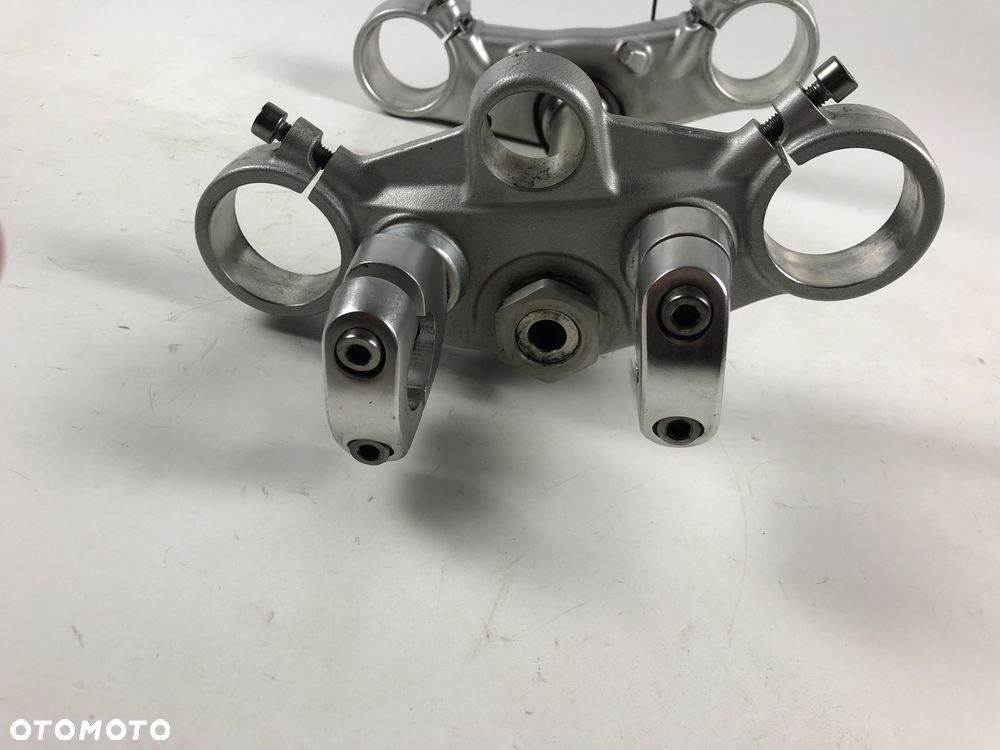 Triumph Street Triple 675 07-11 półka dolna + górna komplet - 10