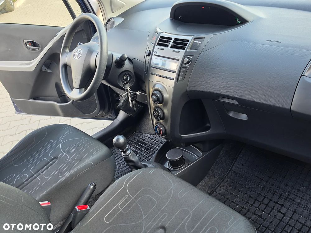 Toyota Yaris 1.33 Sol - 13