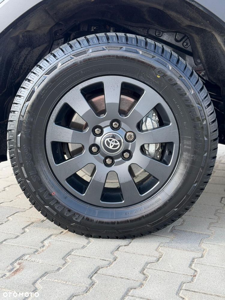 Toyota Land Cruiser LC 2.8 D-4D Invincible - 20