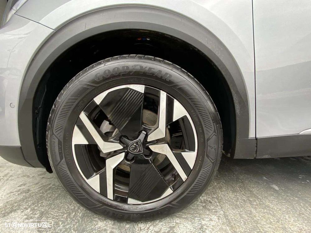 Peugeot 2008 1.2 PureTech Allure - 23