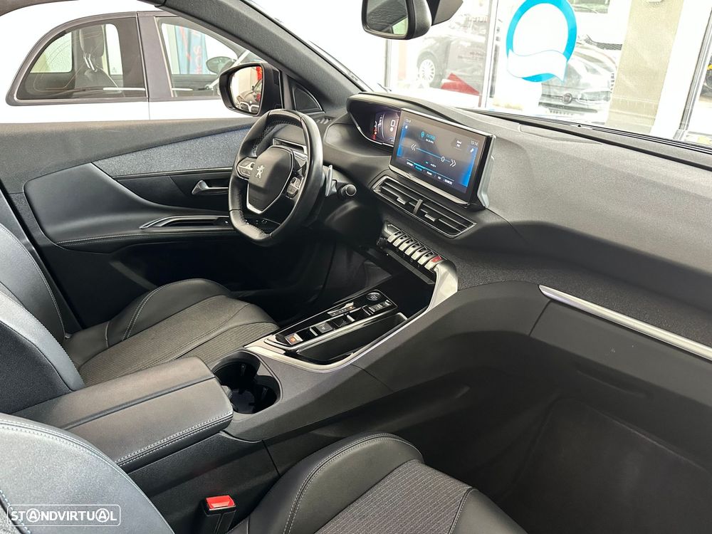 Peugeot 5008 1.5 BlueHDi Allure EAT8 - 11