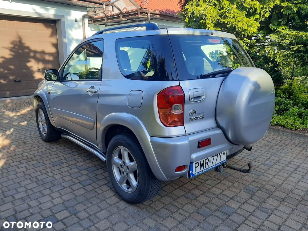 Toyota RAV4 D-4D 4x4 - 2