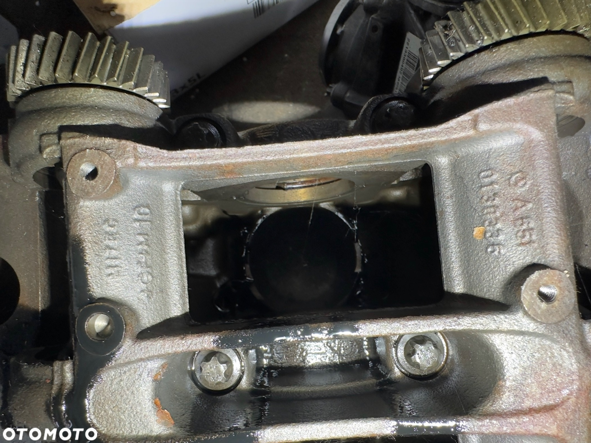 MERCEDES silnik OM 651  Lancaster łoże podstawa wałków - 2