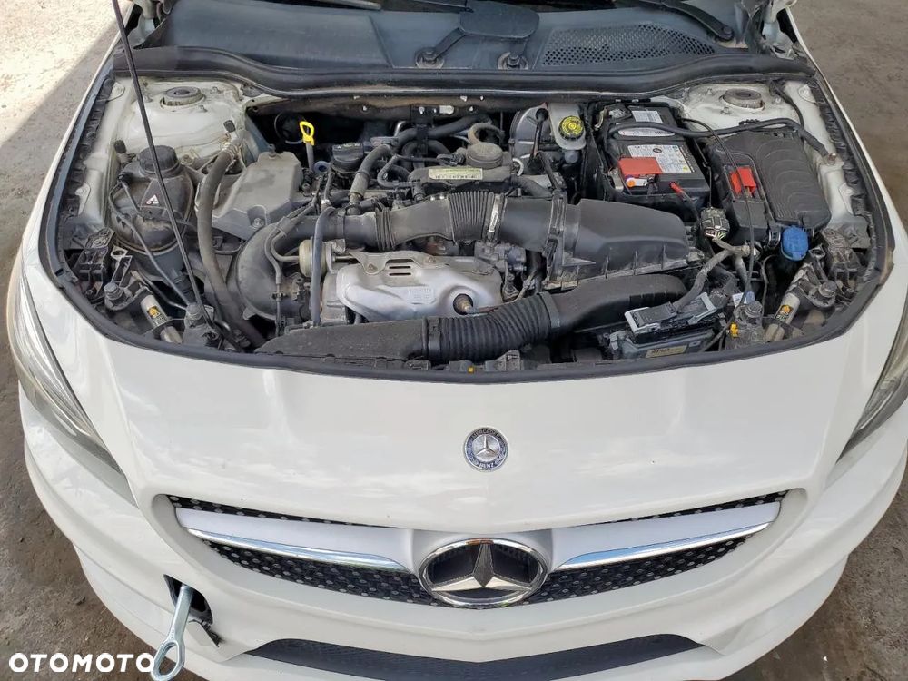 Mercedes-Benz CLA 250 7G-DCT Sport - 10