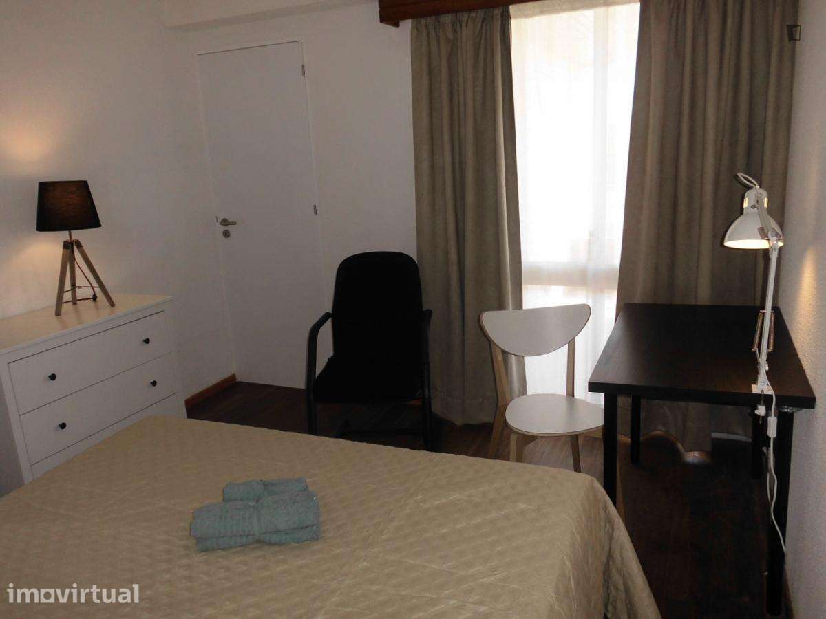 Quarto - localizado em Paço de Arcos Lisbon - Grande imagem: 4/19