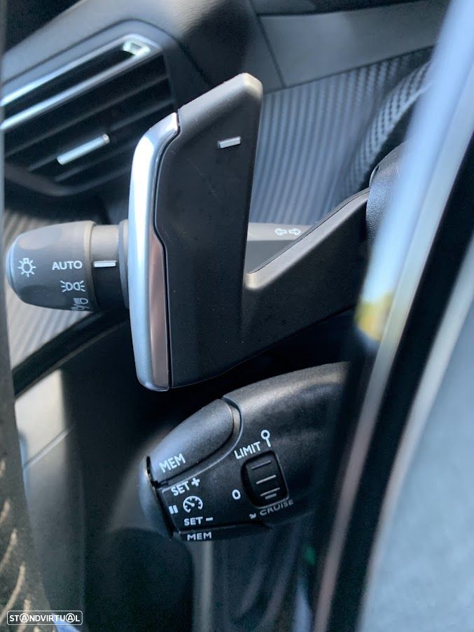 Peugeot 2008 PureTech 130 EAT8 Allure Pack - 11