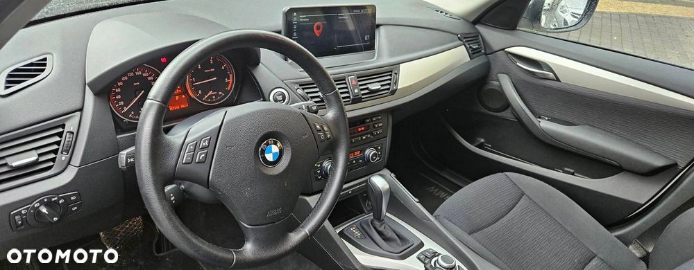 BMW X1 sDrive18d Sport Line - 19