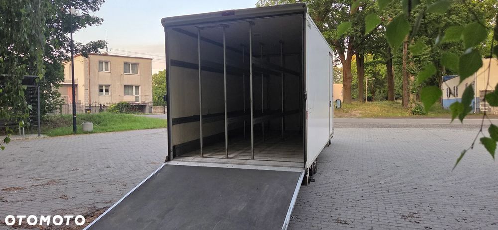 Volkswagen Transporter - 16