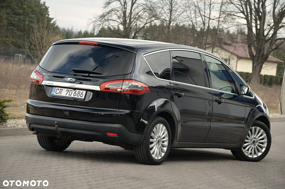 Ford S-Max - 13
