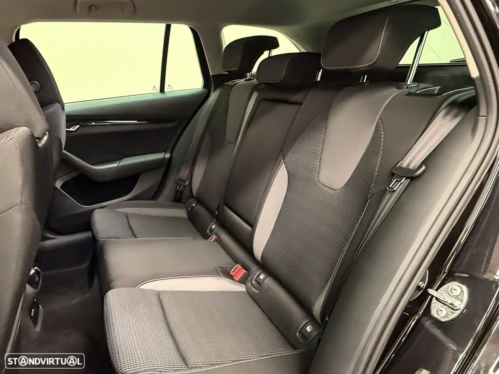 Skoda Octavia Break 2.0 TDI DSG - 12