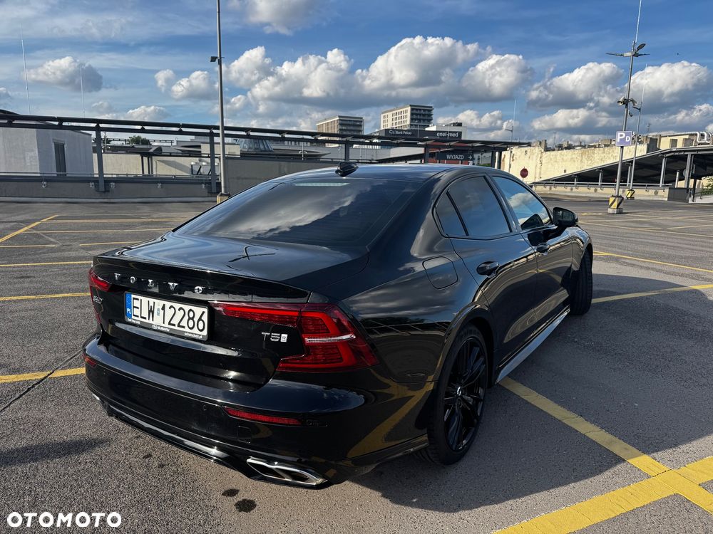 Volvo S60 T5 R-Design - 2