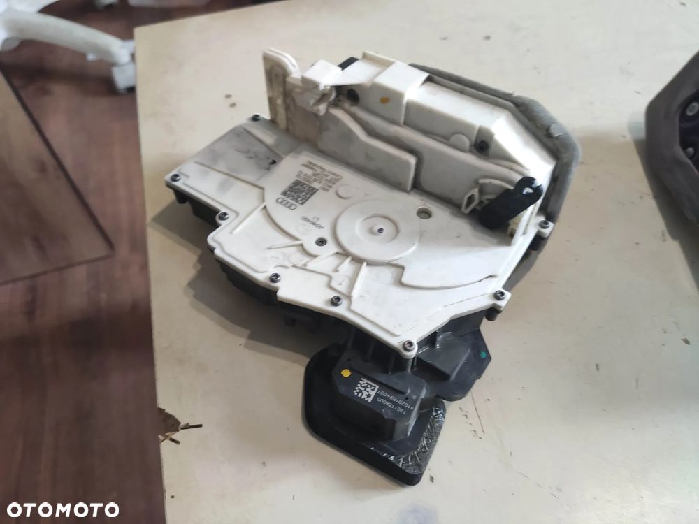 WG Zamek drzwi Prawy Tył Lewy Tył Audi A6 A7 Q7 Q8 4K0839016Q 4K0839015P - 3