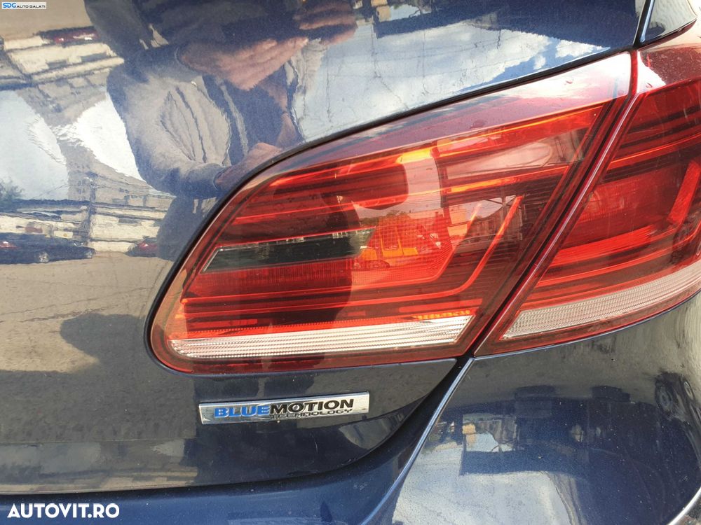 Stop Lampa Tripla Led Dreapta de pe Hayon Haion Portbagaj Volkswagen CC 2012 - 2017 [K7675] - 1