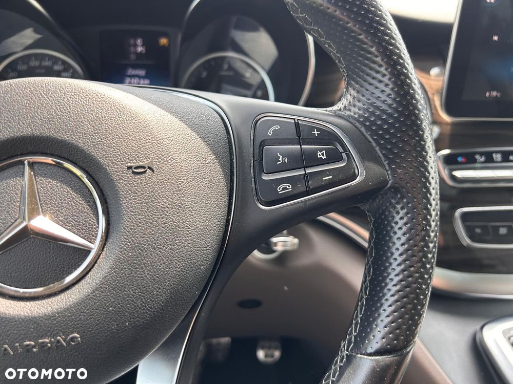 Mercedes-Benz Klasa V 300 d 4-Matic Avantgarde 9G-Tronic (d³ugi) - 33
