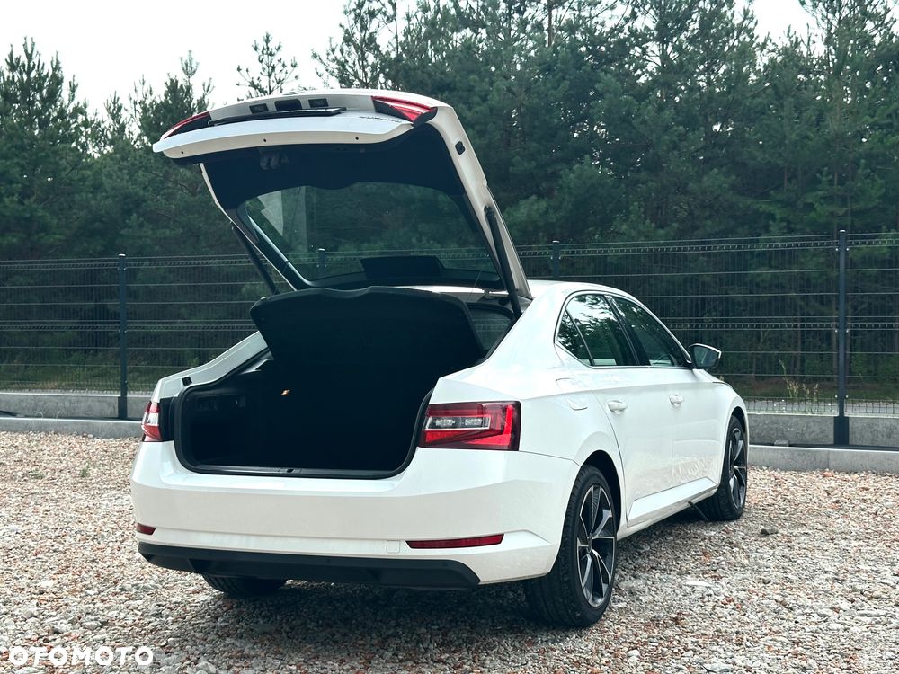 Skoda Superb 2.0 TDI Ambition DSG7 - 27