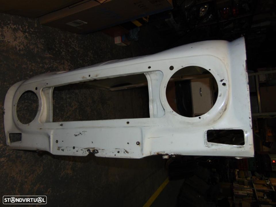 Renault 4L capot - 6