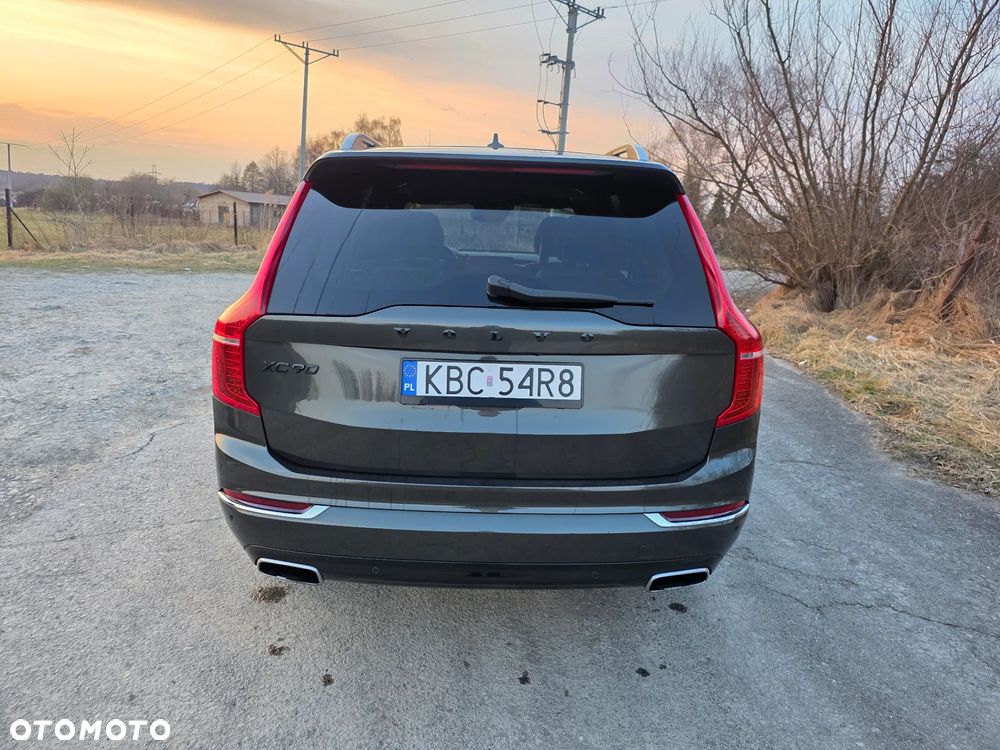 Volvo XC 90 - 6