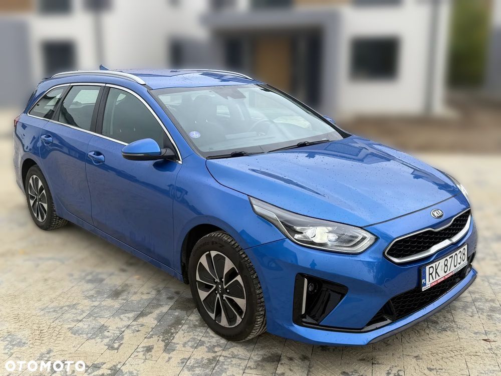 Kia Ceed - 8