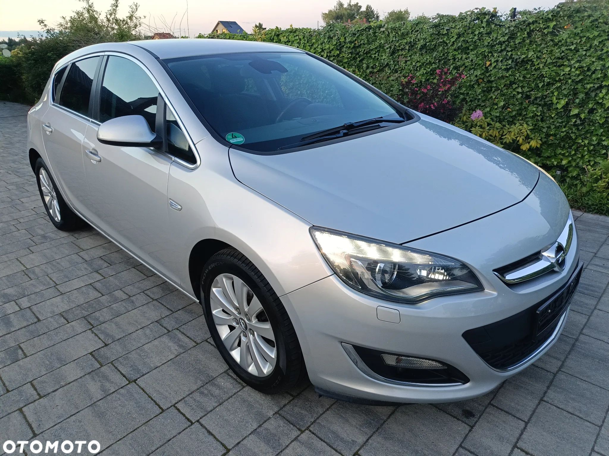 Opel Astra 1.7 CDTI DPF Exklusiv - 1