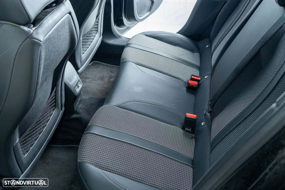 Peugeot e-208 GT Pack - 9