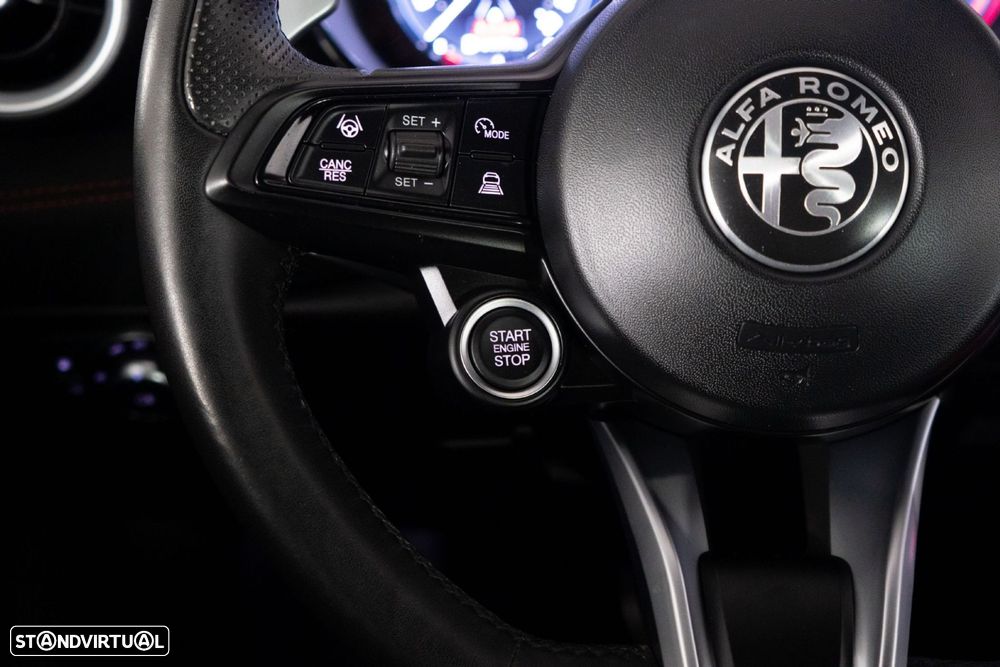 Alfa Romeo Tonale 1.3 Plug-In Hybrid Veloce e-AWD - 29