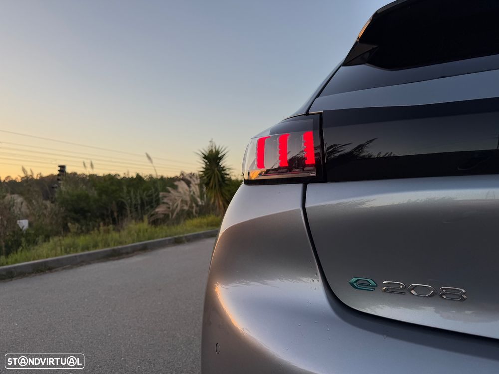 Peugeot e-208 50 kWh Edition - 25