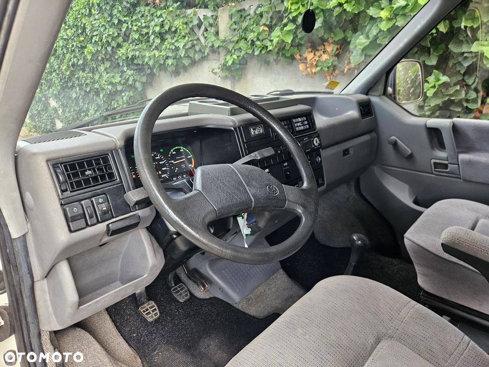 Volkswagen California - 14