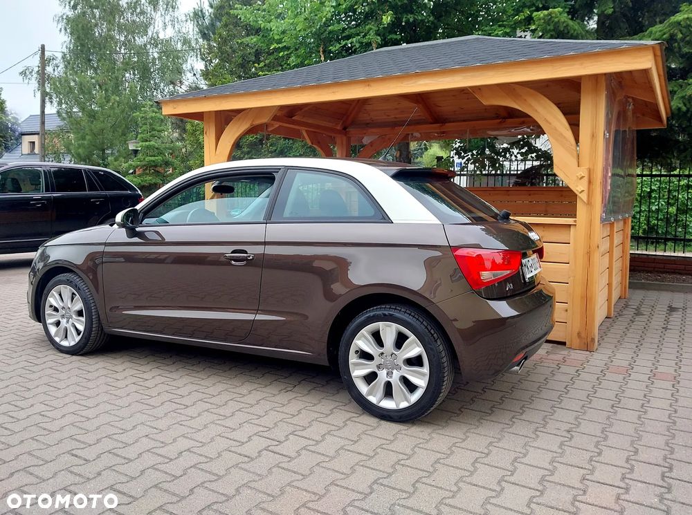 Audi A1 Sportback 1.6 TDI S line edition - 9