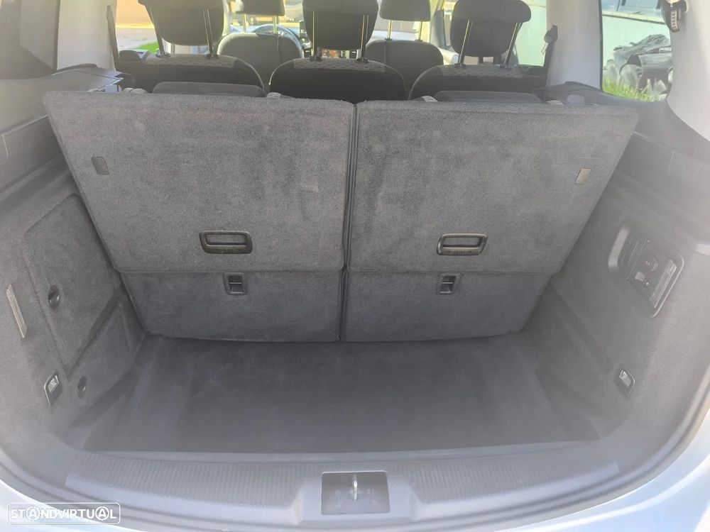 VW Sharan 2.0 TDI Confortline - 17